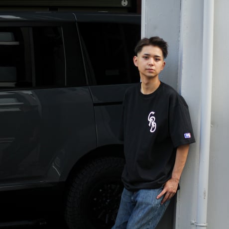 チームロゴTシャツ