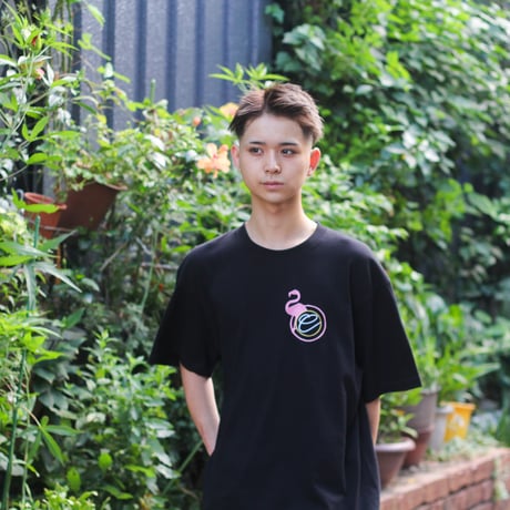 フラミンゴTシャツ