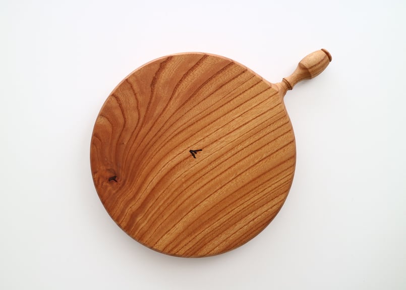 サービングボード円形 / 欅 | CUFF