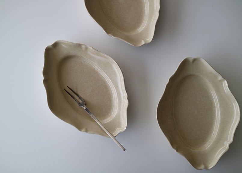 河合竜彦 オーバルレリーフ皿S 貫入 | CUFF