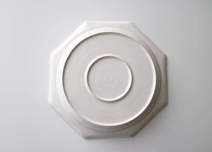 takuya yamamoto / 八角平皿・白艶 22㎝ | CUFF