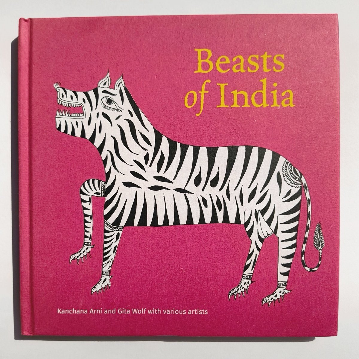 インドアート　tara BOOKS tara Books｜Beasts of India | POPOTAME Books & Art