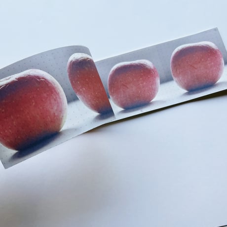 Ke Xu 许珂、Yue Zhou 周玥｜36 Apples