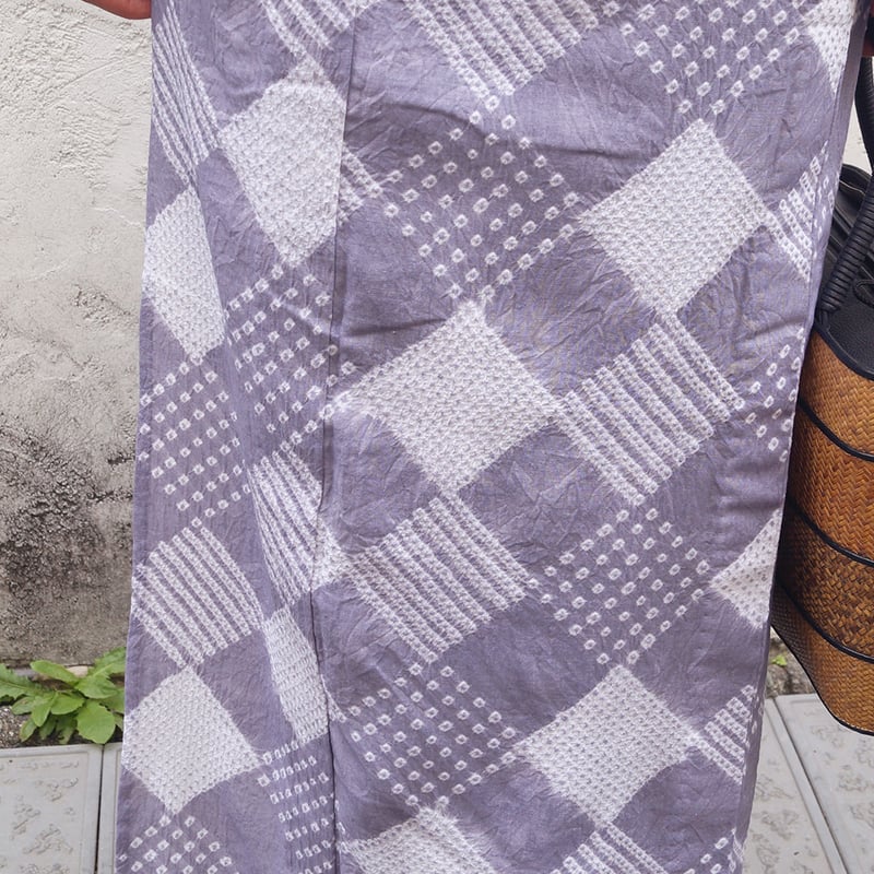 専用なまやつはし様　有松絞り浴衣　蜘蛛絞り　グリーン　花繋ぎ　手縫No.7-12 ✳︎週末お値下げ✳︎ 浴衣 絞り 花 組紐柄 グリーン 緑 美品