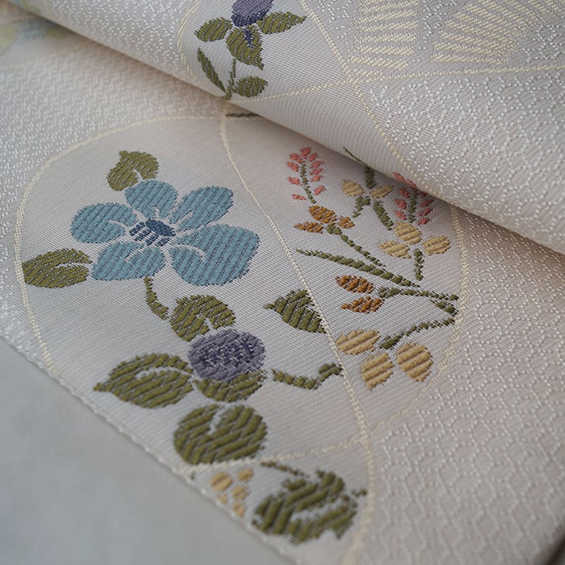 【完売】手刺繍入り　リネンクロス/リネンハンカチ【蝶々と花】 完売】手刺繍入り リネンクロス/リネンハンカチ【蝶々と花】 【公式通販】