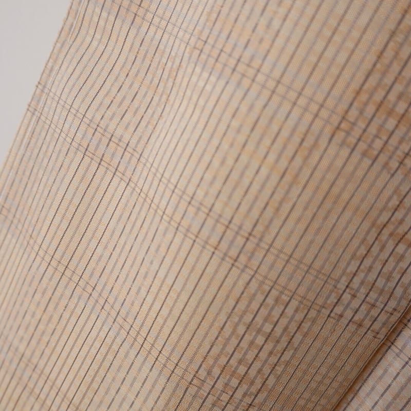 米沢織 鈴源織物 袷 紬 パープル系 暈し縞 しつけ糸付き 未使用 袷】花織 香色 縞に変わり市松 紬 | 大山キモノ・ちぇらうなぼるた