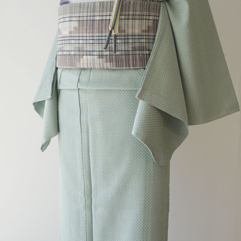 509mt57〇紬 縞 ややふくよかサイズ くすんだ暗めのオリーブ色 緑系〇美品 509mt57〇紬 縞 ややふくよかサイズ くすんだ暗めのオリーブ色