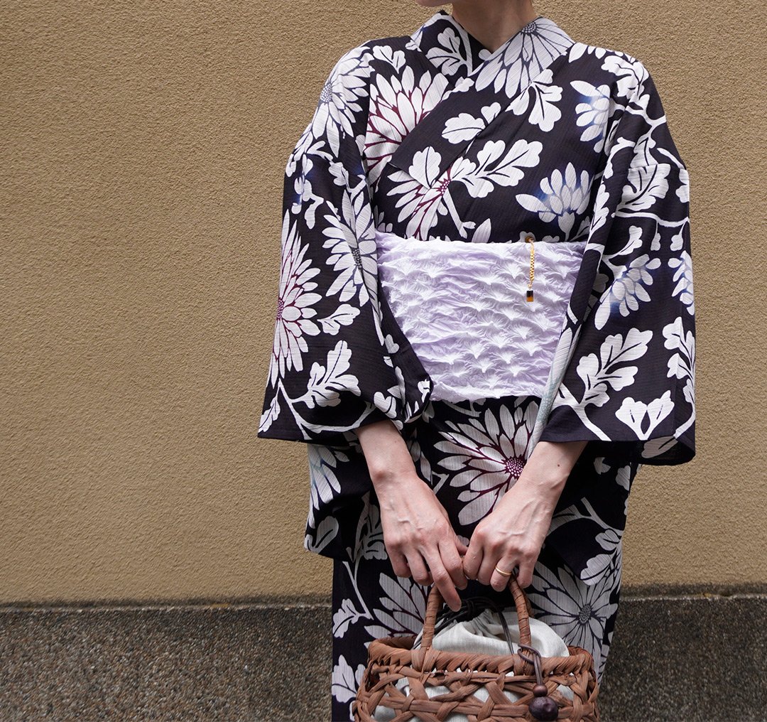 美品！本染＊菊唐草柄＊伝統美＊大人の浴衣＊ゆかた＊１５５ｃｍ＊裄６４ レディース 浴衣セット 2023 帯 セット 11柄 Fサイズ ゆかた 椿