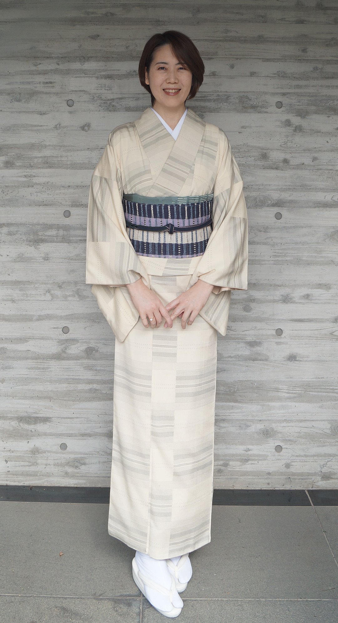 AE 美品 逸品 お召 可愛い花模様 薄色 白色 儚げ 袷 正絹 小紋 着物 美品 かわいい花模様 薄色 白色 儚げ 袷 正絹 お召地 小紋 着物 02