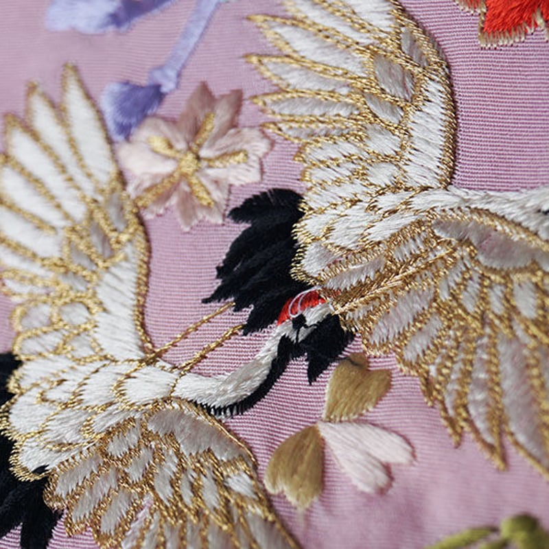 襟に刺繍 花模様に霞の長襦袢 振袖 着物 104w - 水着