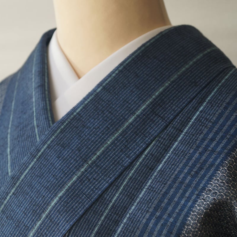 袷】藍色系 縦縞に亀甲格子絣文 古紬結城 | 大山キモノ・ちぇら