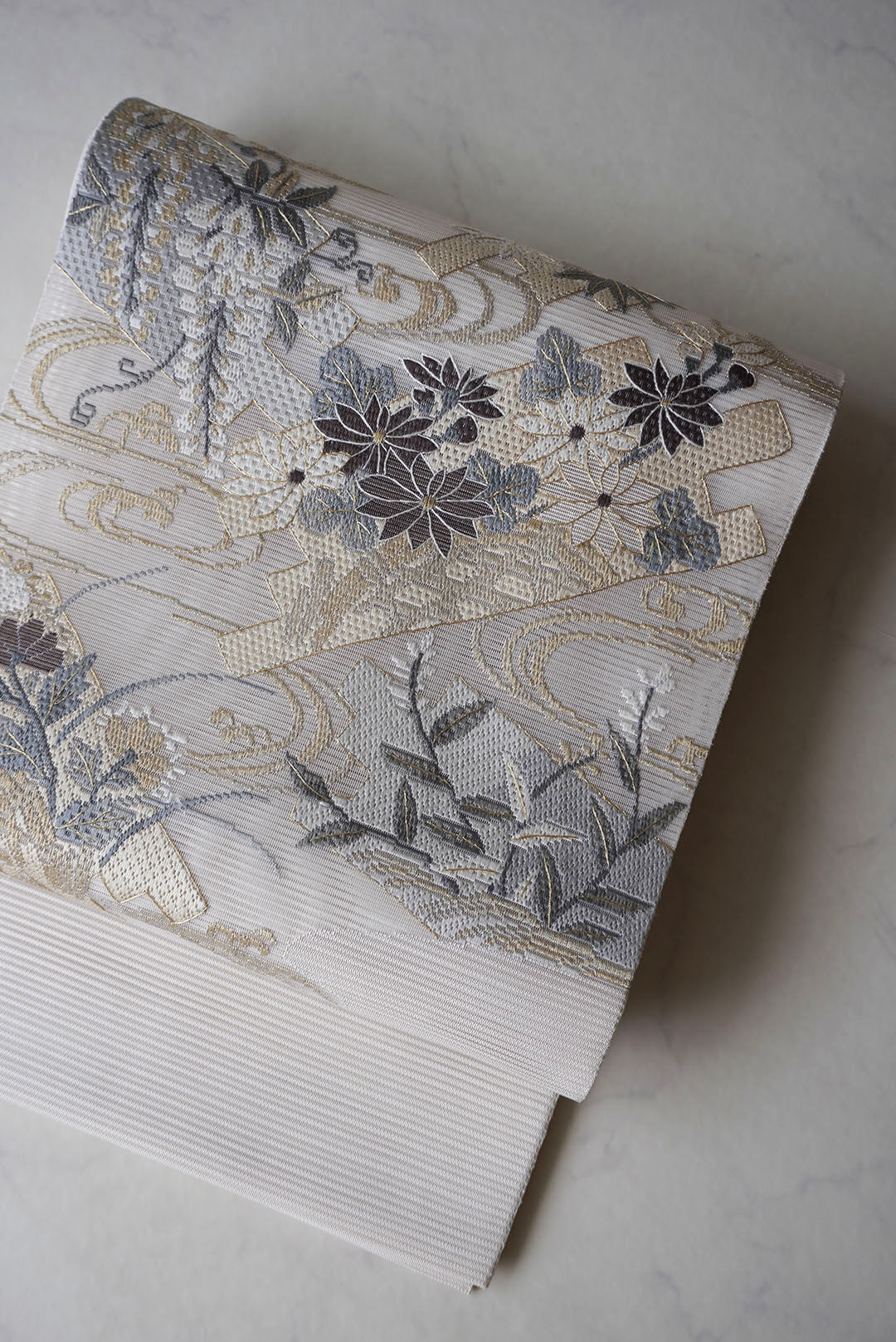 ふくろ帯】流水に花筏文 絽刺刺繍 絽綴れふくろ帯 | 大山キモノ・ちぇ 