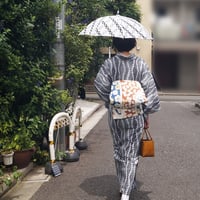 【有松絞り浴衣専門店つゆくさ・浴衣】淡灰色×藍墨茶色　立涌くも浴衣　2025