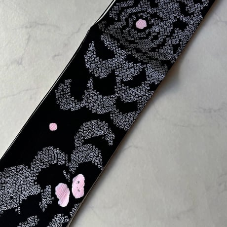 【半幅帯】黒色×白色　抽象文　手絞り半幅帯　240821⑯