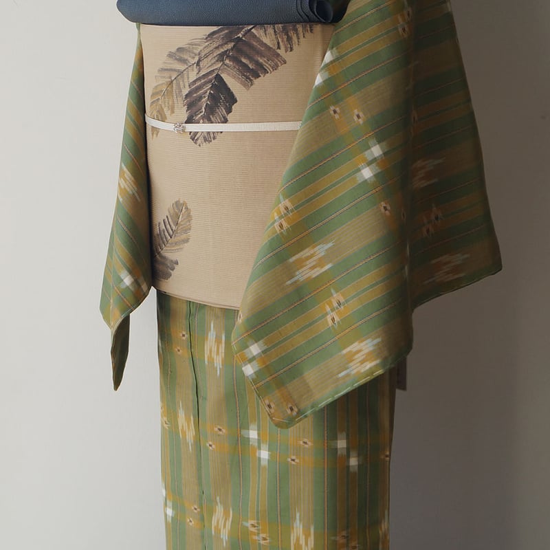 琉球絣文様柄の上質な紬で大人可愛いジャンバースカーに 楽天