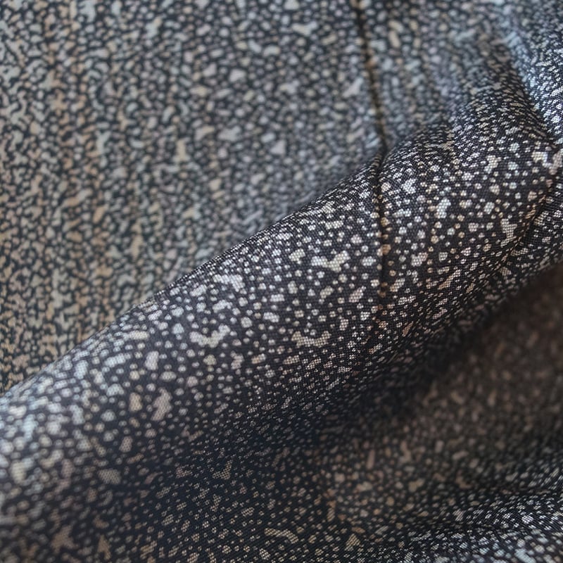 単衣】 暈かし縞にたたき染め 小紋 | 大山キモノ・ちぇらうなぼるた