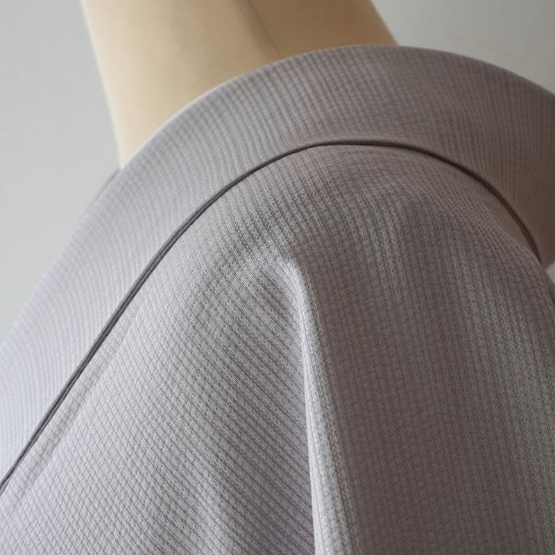 単衣】牡丹鼠 横段地紋 一つ紋色無地 | 大山キモノ・ちぇらうな