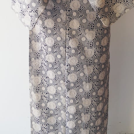 【浴衣】黒×生成色　菊唐草文　浴衣