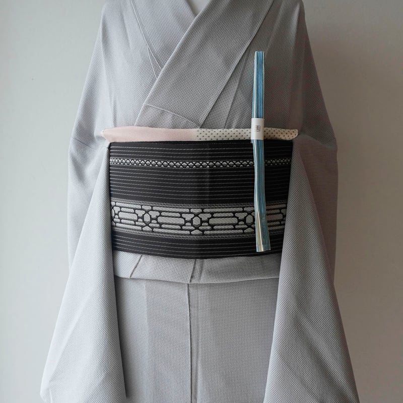 単衣】薄雲鼠色 角通し 江戸小紋 未使用・証紙付き | 大山キモノ