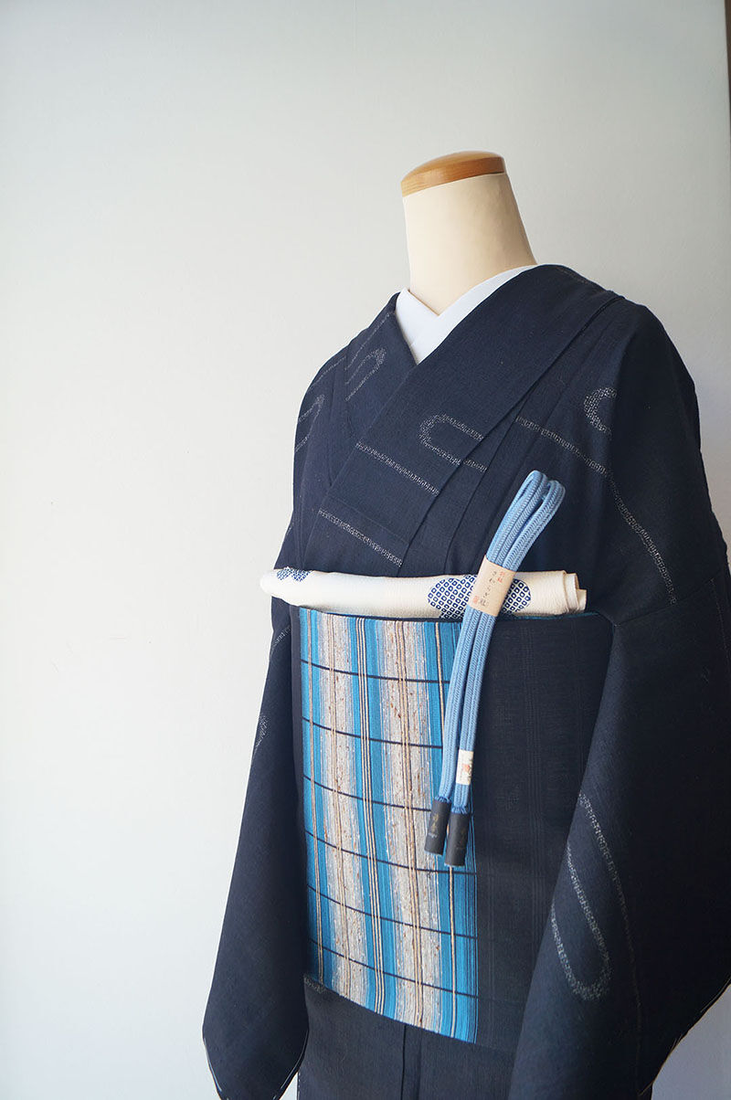 ふくろ帯】黒×紺碧色 ぜんまい紬入り 格子縞文 ふくろ帯 | 大山キモノ  