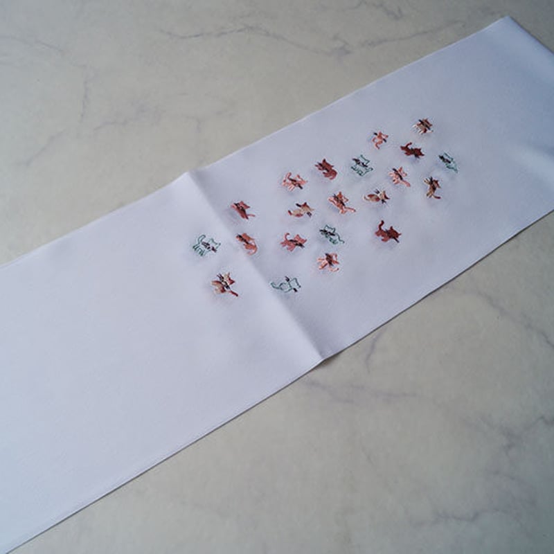 半衿】白地 ネコ柄 刺繍半衿 №220212Ⓔ | 大山キモノ・ちぇら 半衿】白地 ネコ柄 刺繍半衿 №220212Ⓔ | 大山キモノ・ちぇら