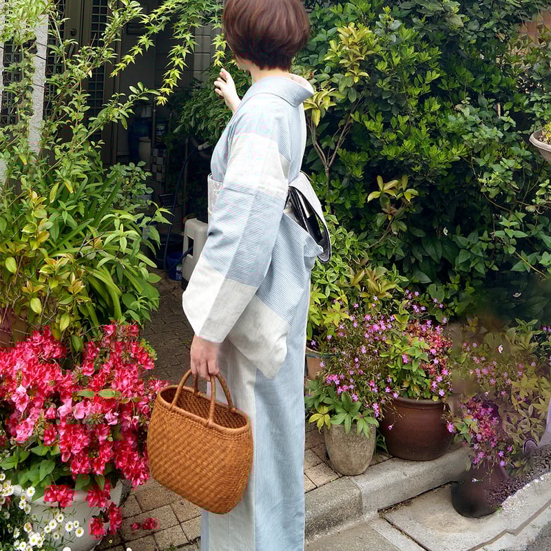 単衣】紺仁工房 草木染綿紬 片貝木綿 ブルー系変わり縞 仕立 単衣】紺仁工房 草木染綿紬 片貝木綿 ブルー系変わり縞 仕立