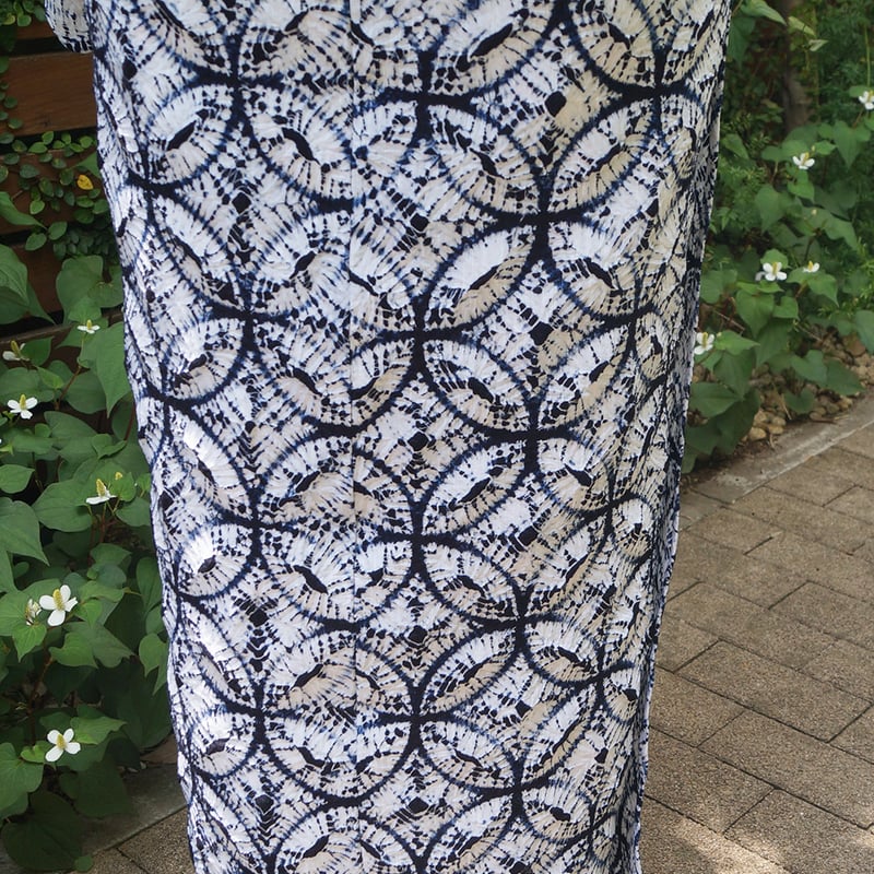 有松絞り　浴衣　白地に七宝 有松絞り 浴衣 七宝繋ぎ【230389】 | くれはとり