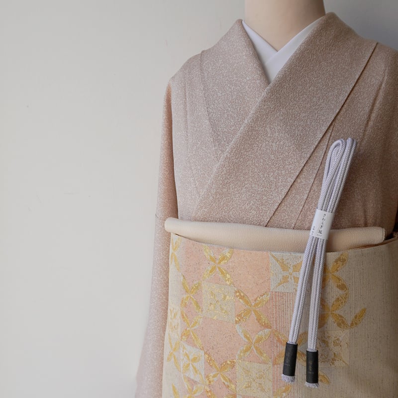 袷】松井青々 ときがら茶色 たたき染め 一つ紋 | 大山キモノ・ち 袷】松井青々 ときがら茶色 たたき染め 一つ紋 | 大山キモノ・ち