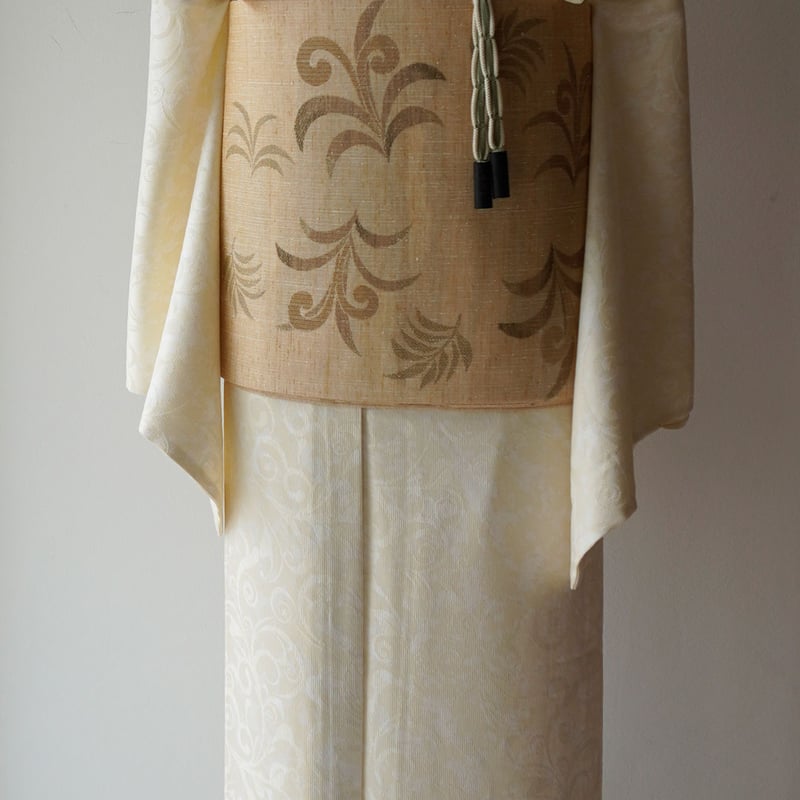 ZY-421 単衣 小紋 ダマスク アラベスク バチ衿 白地 上質 お仕立済み・単衣】バチ衿ミシン仕立済 セオαおめかし小紋（雪輪