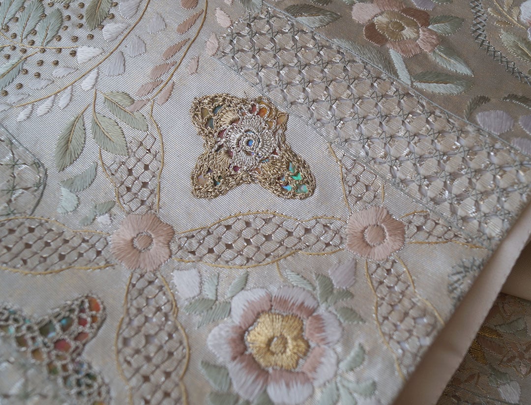 ふくろ帯】灰白色地 華丸や花唐草文 汕頭刺繍 ふくろ帯 | 大山キモノ 
