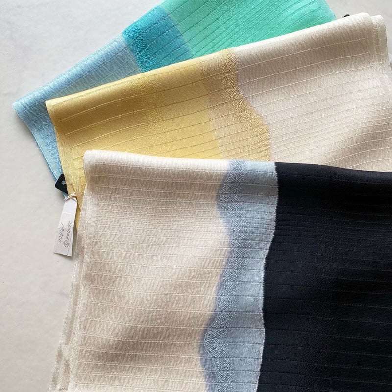 和小物さくら・帯揚げ】ブルー系 よろけ縞三色ぼかし 絽帯揚げ  