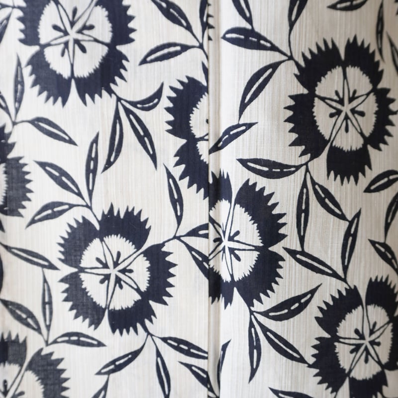 浴衣　仕立て上がり　Mサイズ　黒 浴衣 仕立て上がり Mサイズ 黒 洗える着物（お仕立て済み商品） - 商品