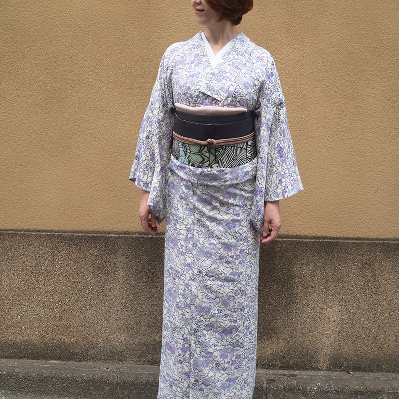 単衣着物 越路ちりめん小紋 染分け 居敷あてあり 一部絞り紫YuRiA☆様 単衣着物 越路ちりめん小紋 染分け 居敷あてあり 一部絞り紫YuRiA☆