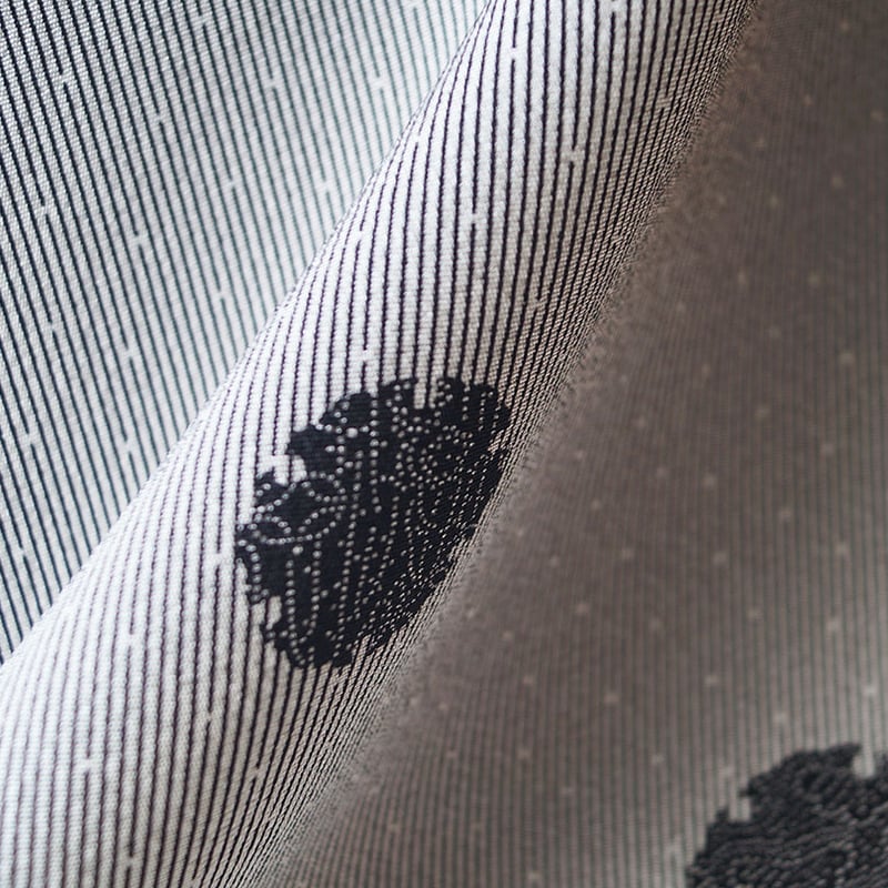 袷】白練色地 木賊縞に雪輪文 伊勢型小紋 | 大山キモノ・ちぇら