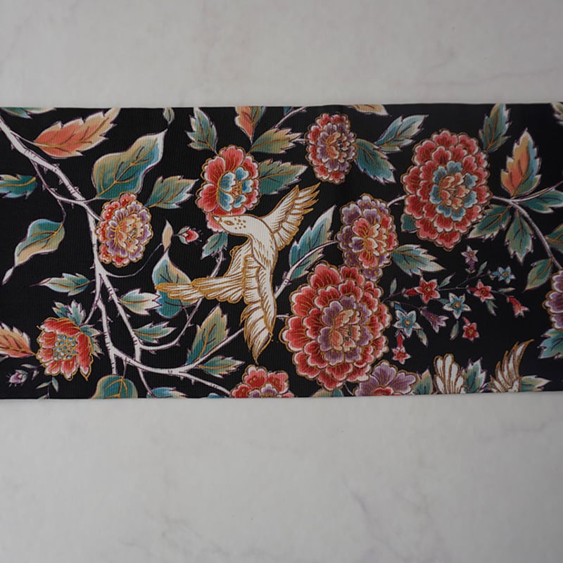 超美品！黒地に花と鳥の帯