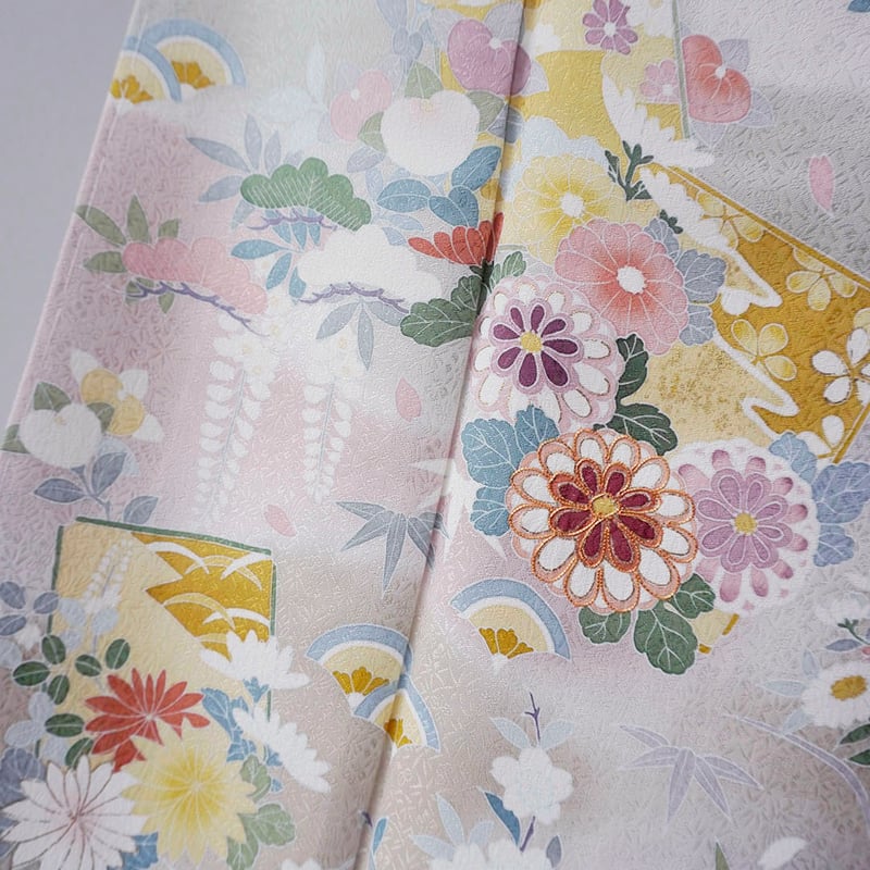 ♦︎くすみ水色♦︎銀彩加工♦︎豪華刺繍♦︎牡丹紋♦︎成人式♦︎＊正絹胴裏へご変更＊ ♦︎くすみ水色♦︎銀彩加工♦︎豪華刺繍♦︎牡丹紋♦︎成人式