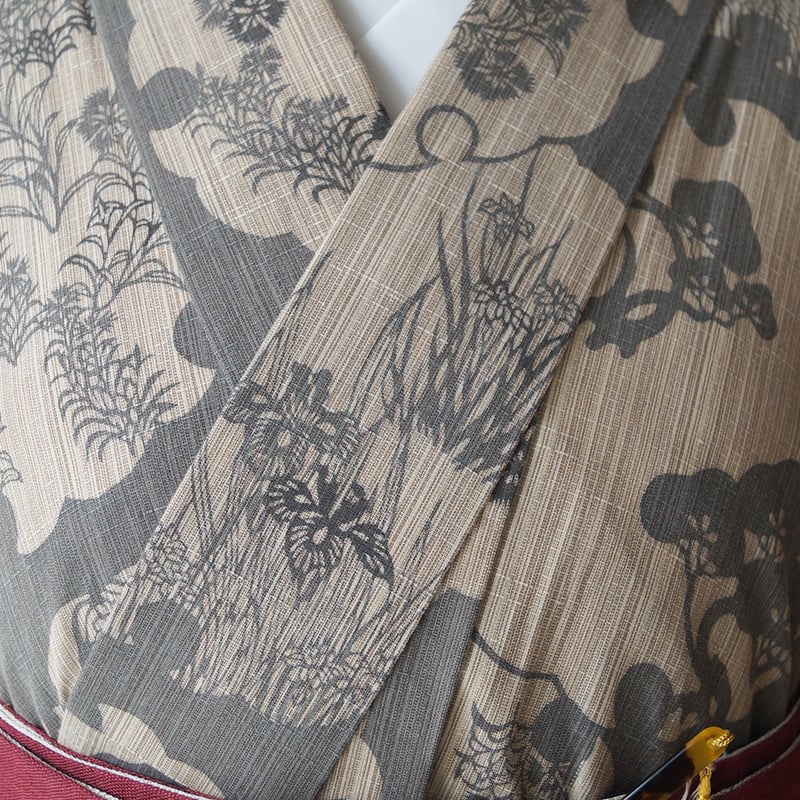 竺仙・浴衣】竺仙製 海松茶色×生成り色 松煙染小紋 雪輪に植物文