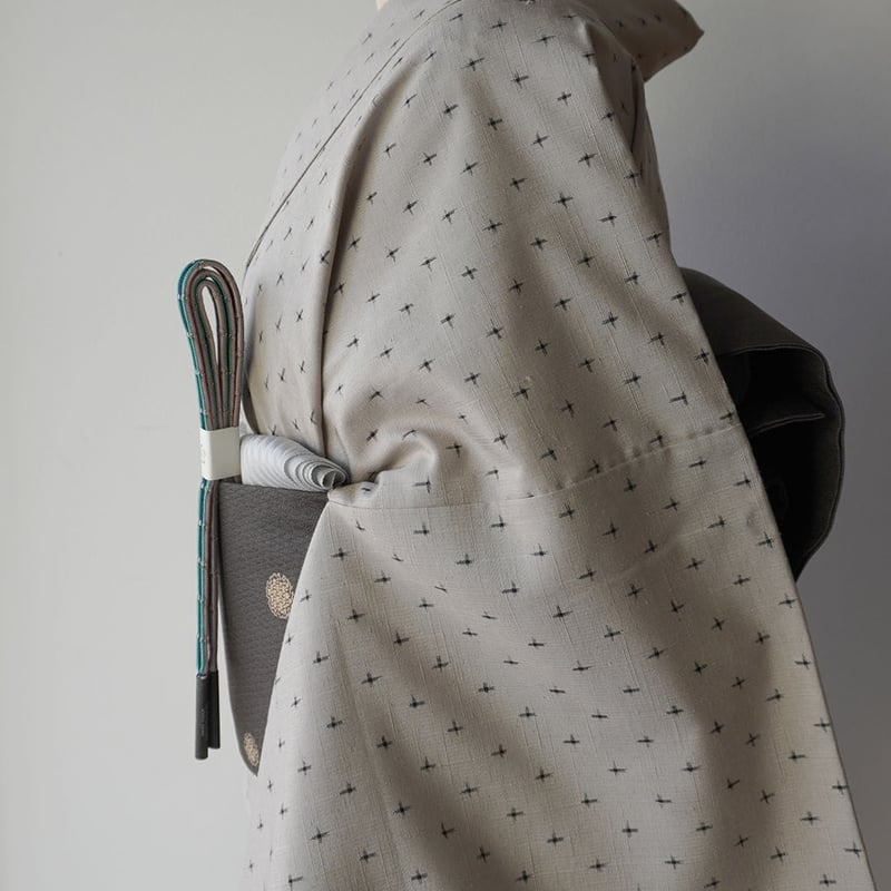 袷】亜麻色地 十字絣文 紬 | 大山キモノ・ちぇらうなぼるた