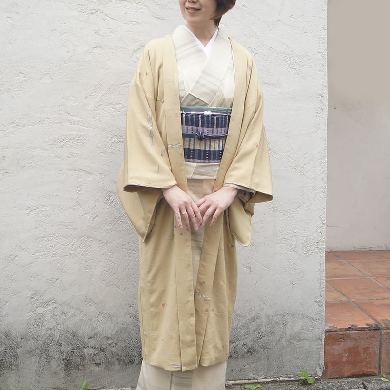 袷羽織】桑染色 秋の吹き寄せ 羽織 | 大山キモノ・ちぇらうなぼるた 袷羽織】桑染色 秋の吹き寄せ 羽織 | 大山キモノ・ちぇらうなぼるた