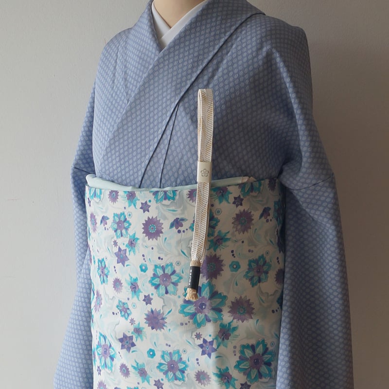 単衣】紫苑色 伝統工芸伊勢型写 変わり亀甲文 江戸小紋 | 大山 単衣】紫苑色 伝統工芸伊勢型写 変わり亀甲文 江戸小紋 | 大山