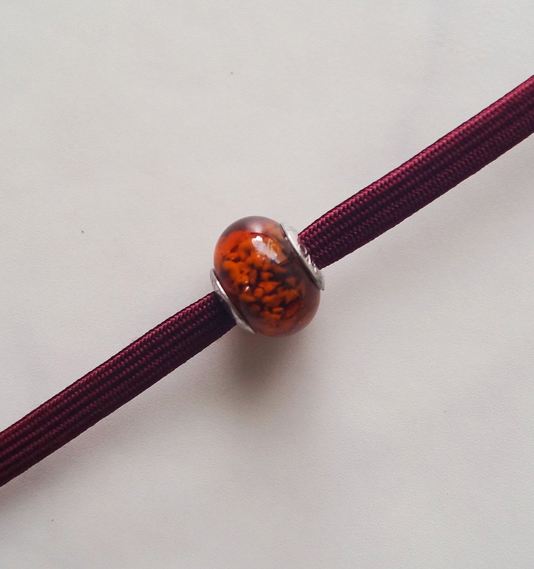 繊細で美しいヴェネチアングラスです。／赤色です 繊細で美しい