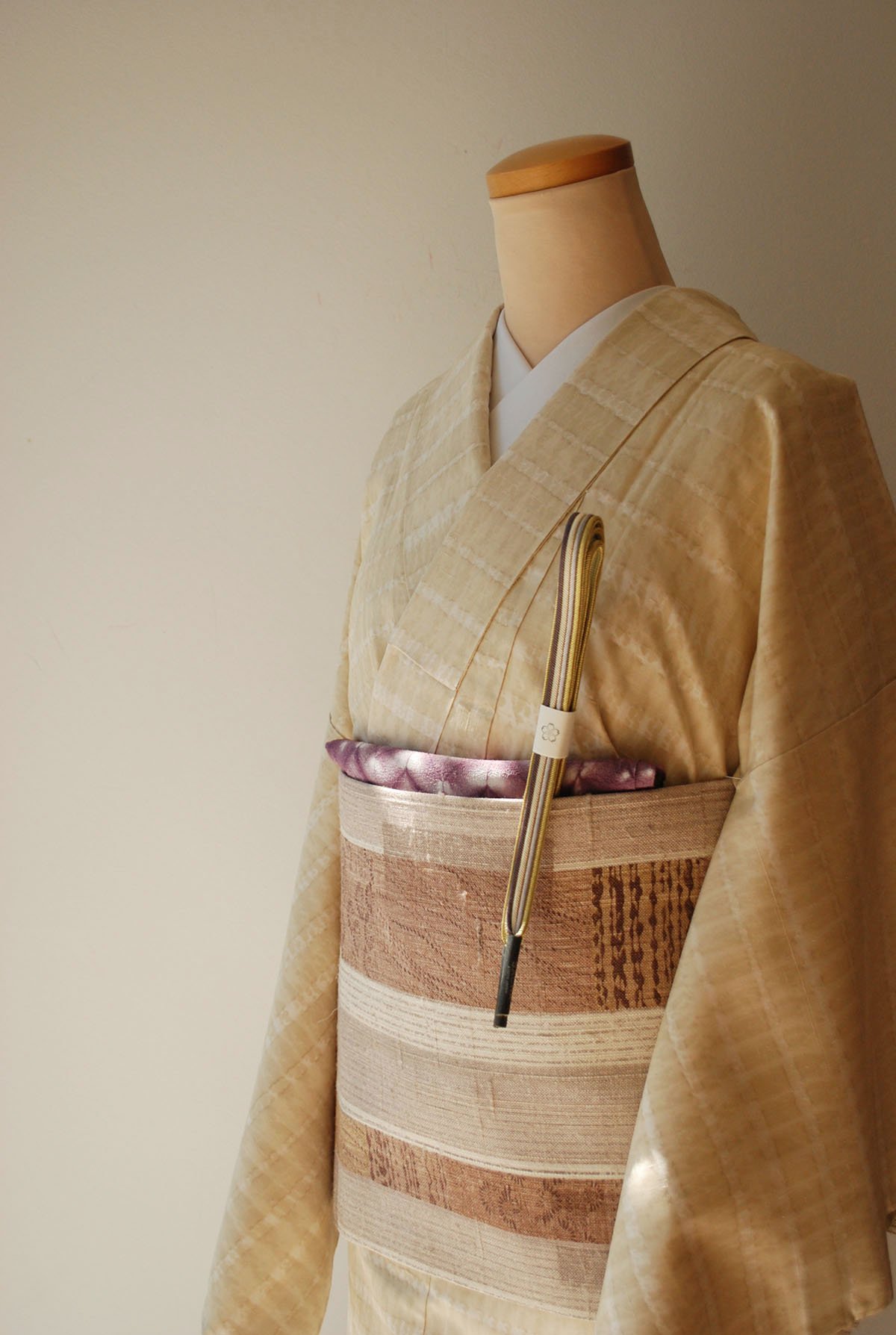 板締め着物(合わせ)生紬布　2410252 板締め着物(合わせ)生紬布 2410252 板締め絞りの渋い紬(単衣)