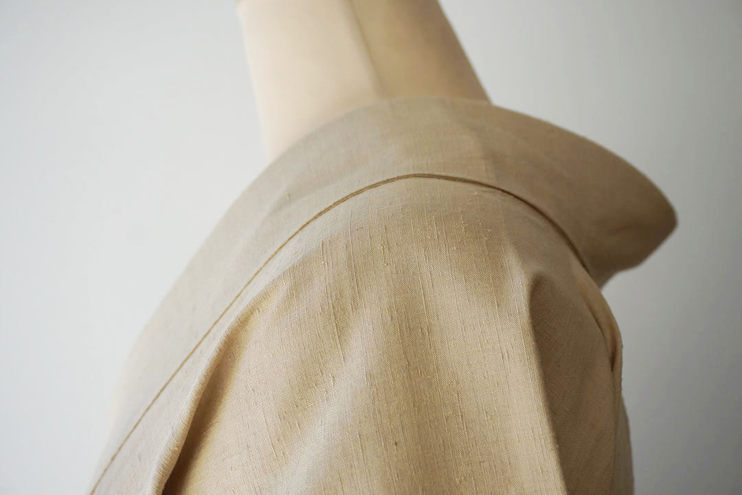 新品 梅地紋 着物 正絹“季節を仰いで我が身を慕う”仕付け糸付 長襦袢 5116