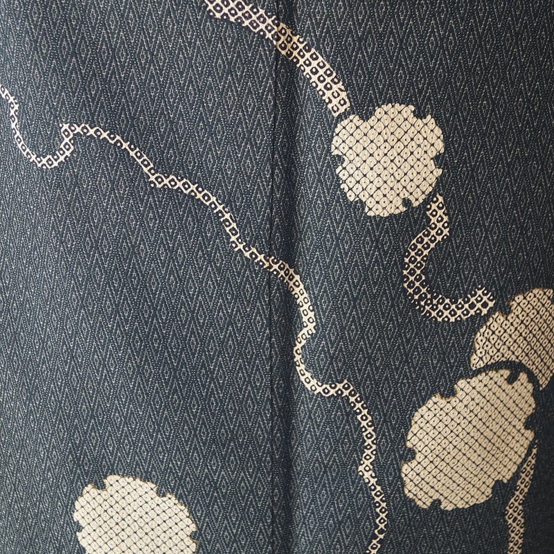 袷】寺崎織物製 菱地紋に鹿の子雪輪 付下お召し | 大山キモノ