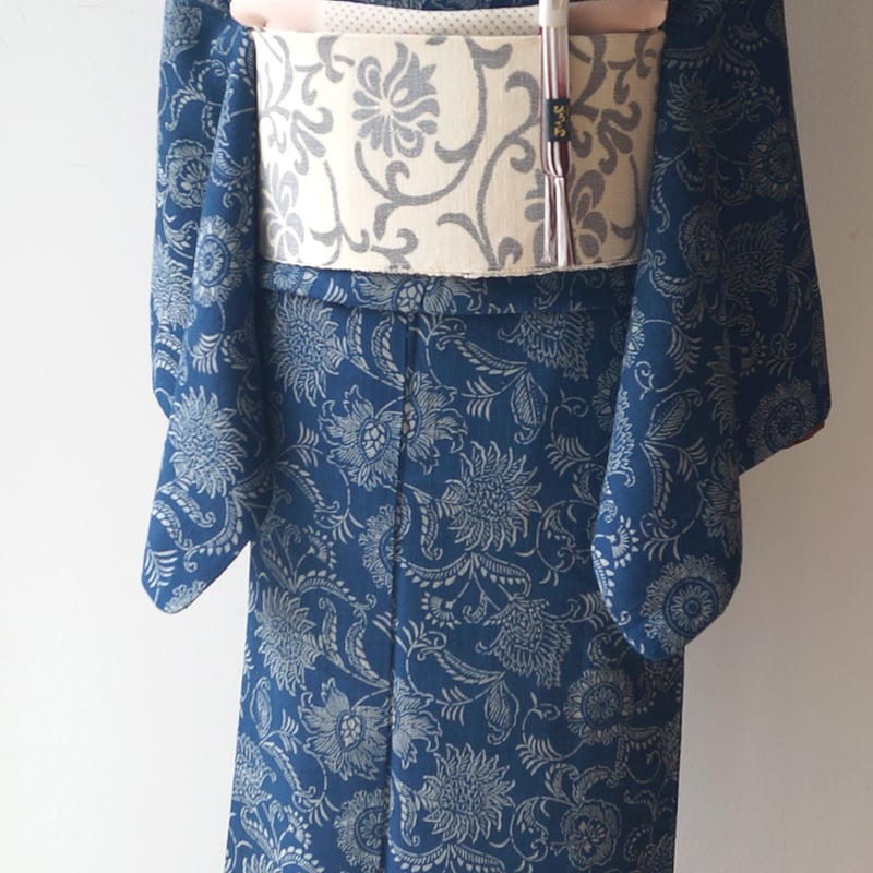 *着物反物*　結城紬藍色と辻ヶ花　大人の兵児帯　半幅帯　長尺475　ハンドメイド 単衣・紬】藍色地辻が花風染め紬と風景柄紬地八寸なごや帯 #着物