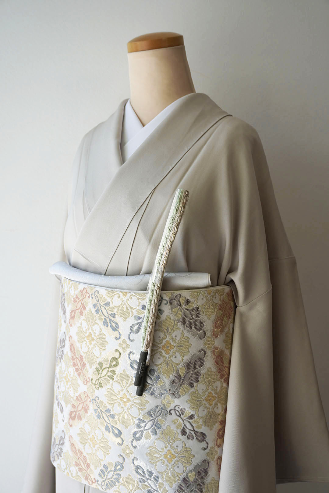 蘇州刺繍 汕頭刺繍 色留袖 三つ紋 唐花 金糸 正絹 ガード加工済 X293