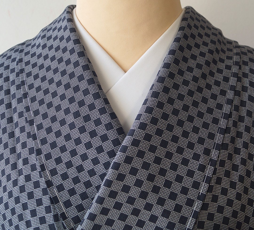 Pochiko裄直しK0880未使用 逸品 単衣 上品 正絹お召 ます岩屋 Pochiko様専用裄直しK0880未使用 逸品 単衣 上品 正絹お召 ます