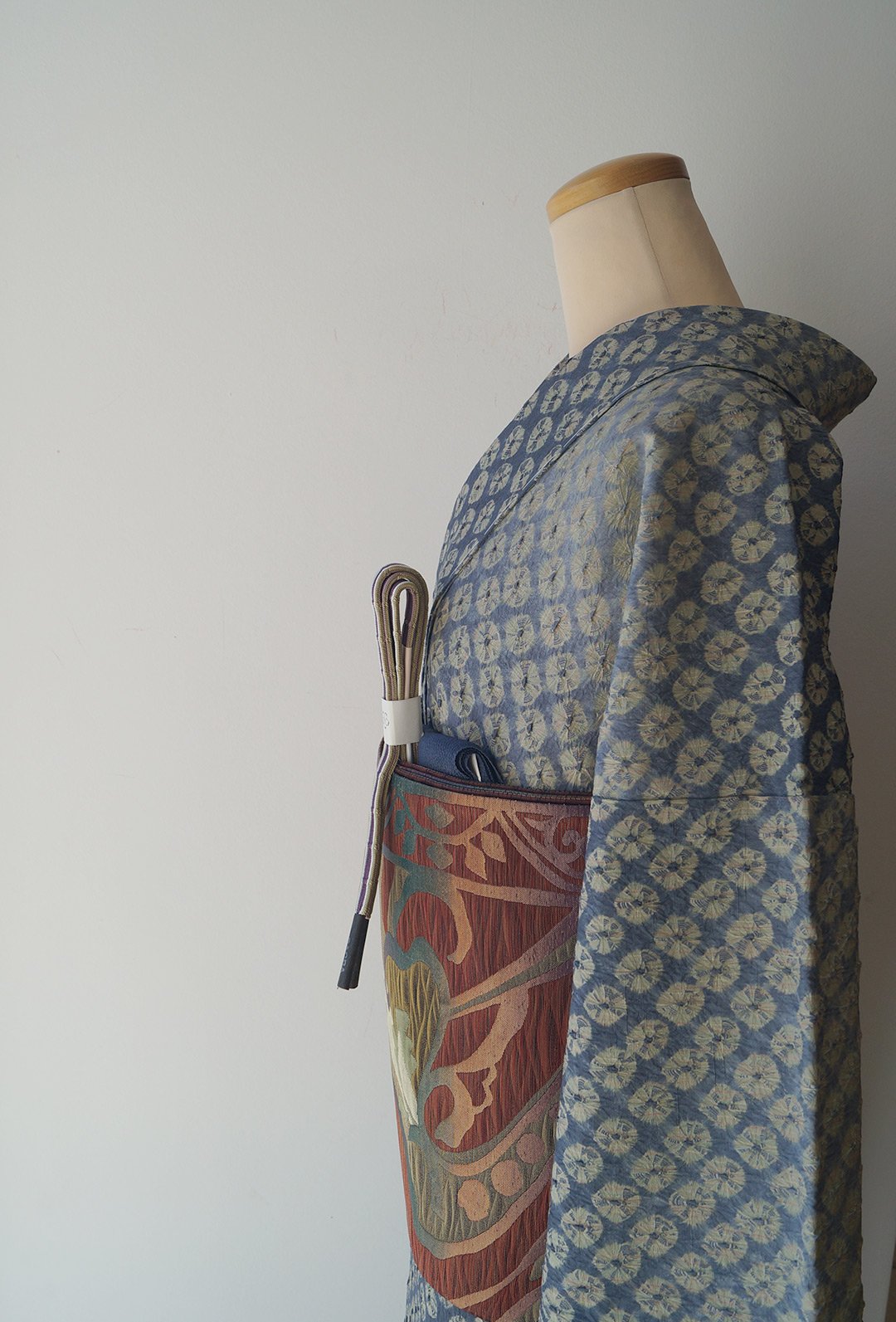 袷】鉄御納戸色系 蜘蛛絞り 紬 | 大山キモノ・ちぇらうなぼるた