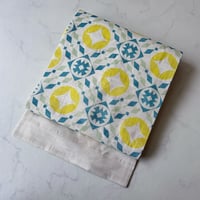 【夏なごや帯】檸檬色×ターコイズ　幾何学抽象文　麻なごや帯