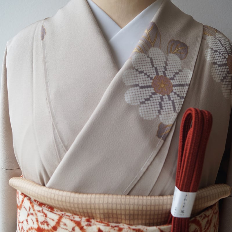 和装小物　江戸時代　小釉裂　龍花文　香袋　匂い袋　C　R8814 中古】 小紋 小紋着物 レディース 正絹 灰水色 黄薄茶 流水 蝶